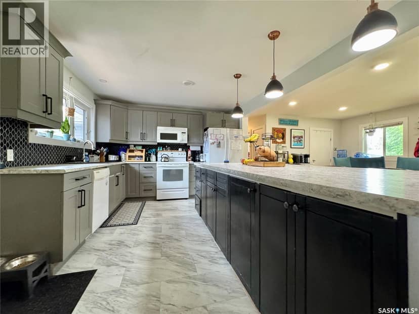 19 Logan CRESCENT W, Yorkton, photo 3