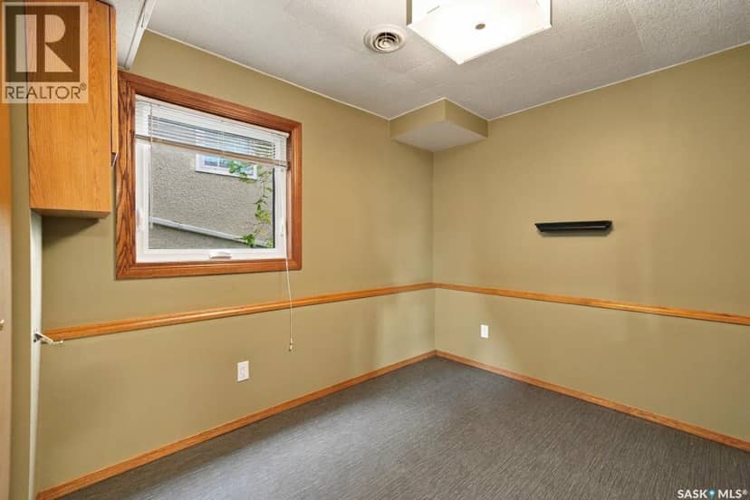 410 Bronson CRESCENT — photo 17 of 40