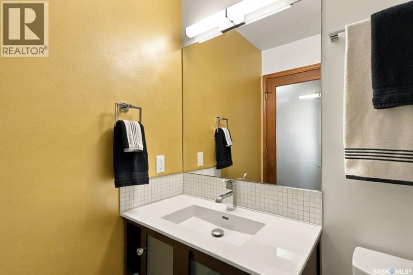 410 Bronson CRESCENT — photo 30 of 40