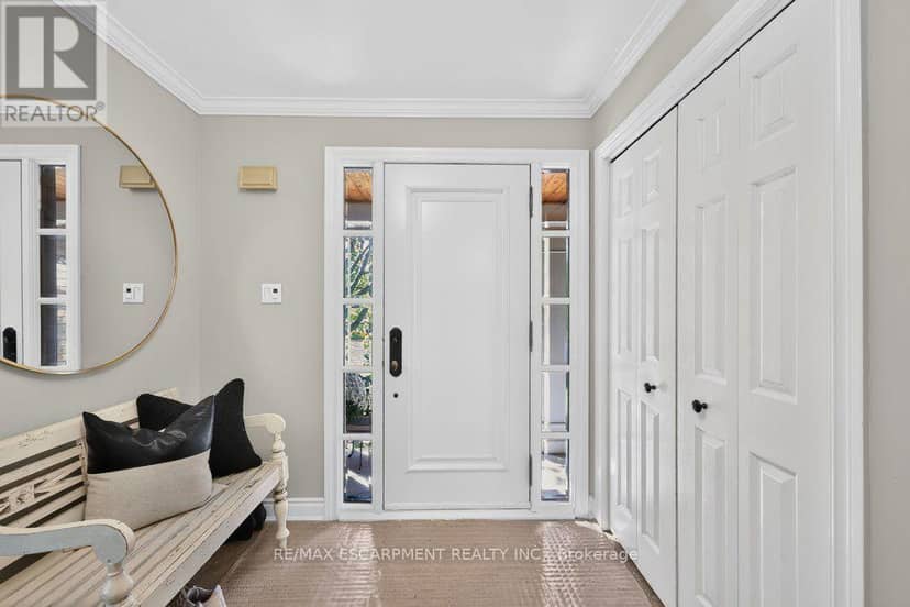 126 Wanita Road, Mississauga, photo 2