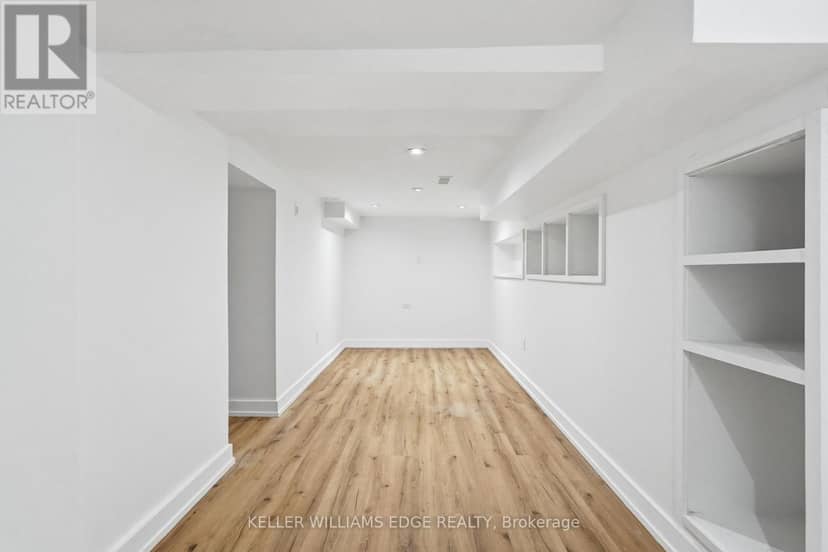 6123 Guelph Line — photo 34 of 40