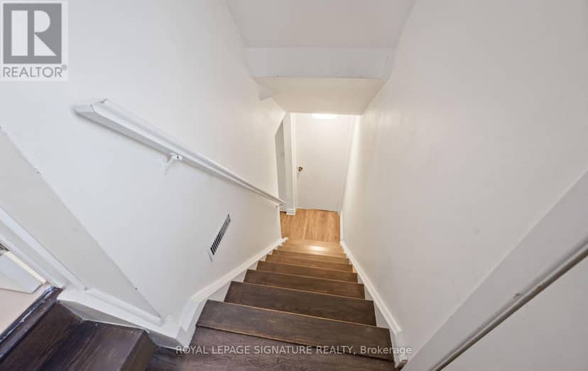 783 Dodsworth Crescent — photo 34 of 40