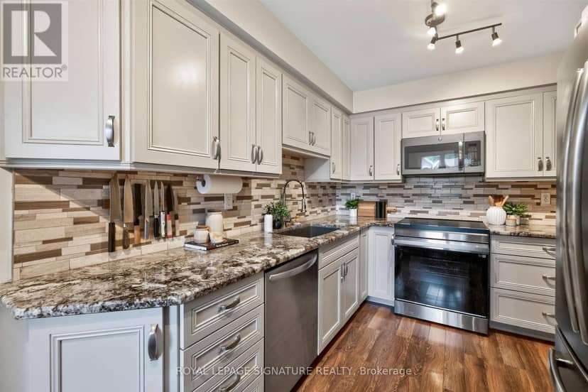 1373 Treeland Street, Burlington, photo 6