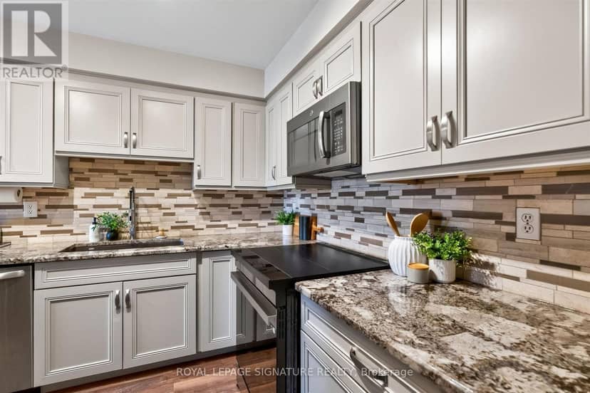 1373 Treeland Street, Burlington, photo 7