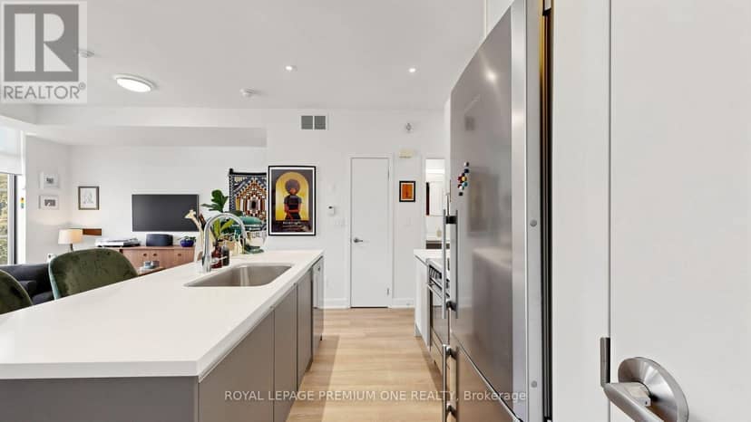 203 - 441 Jane Street — photo 10 of 40