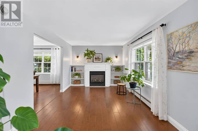 31 Sidmount Avenue — photo 14 of 40