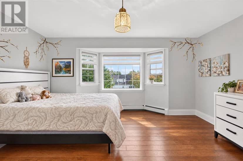 31 Sidmount Avenue — photo 33 of 40
