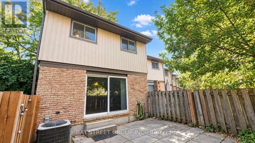 43 - 302 Vine Street — photo 22 of 30