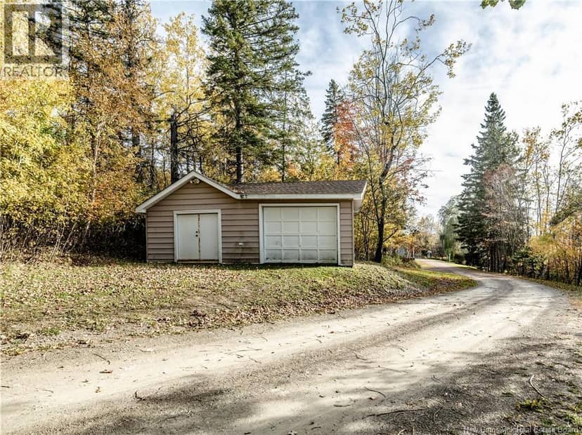 170 Beaumont Road — photo 10 of 34