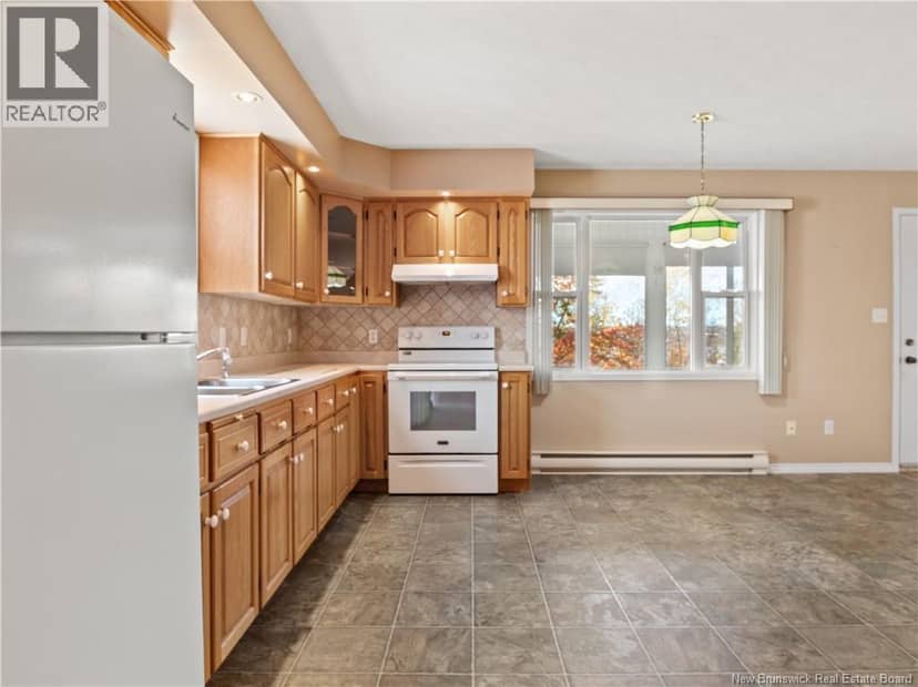 170 Beaumont Road — photo 16 of 34