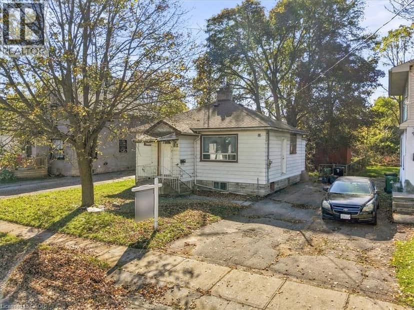 82 NORFOLK Avenue — photo 2 of 30