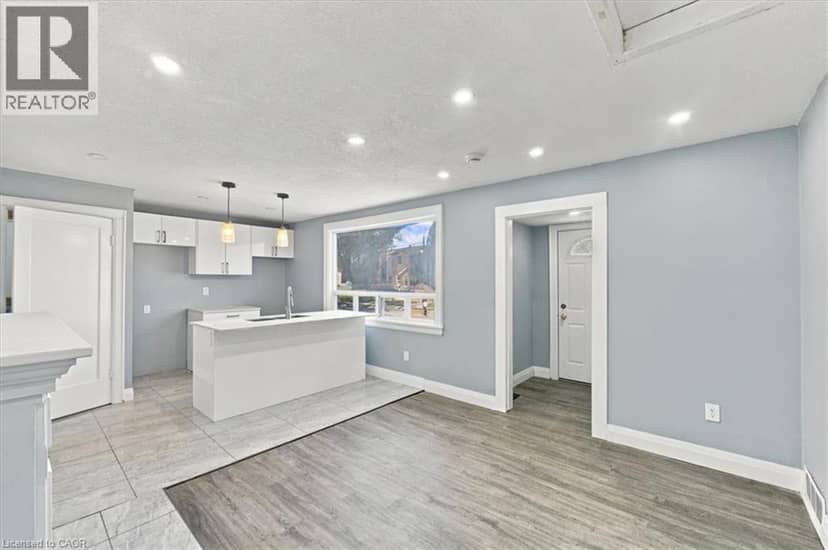 82 NORFOLK Avenue — photo 3 of 30