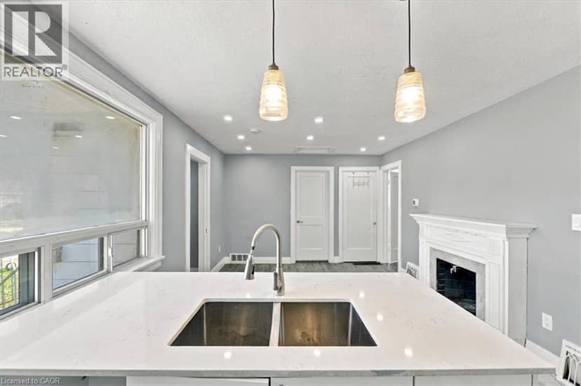 82 NORFOLK Avenue — photo 7 of 30