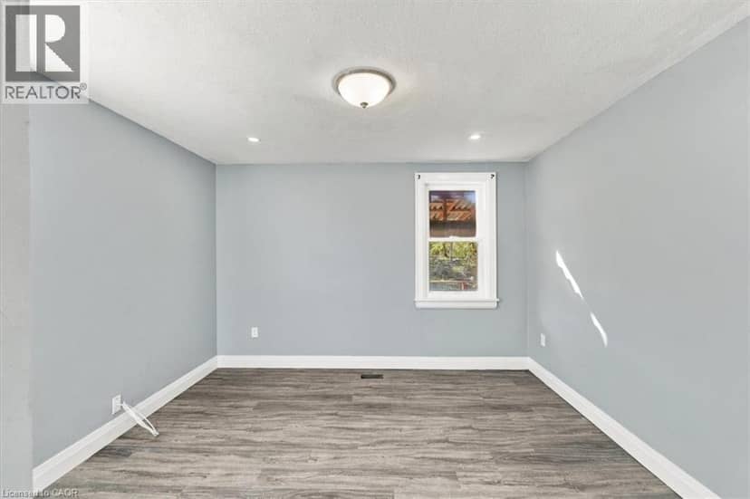 82 NORFOLK Avenue — photo 9 of 30