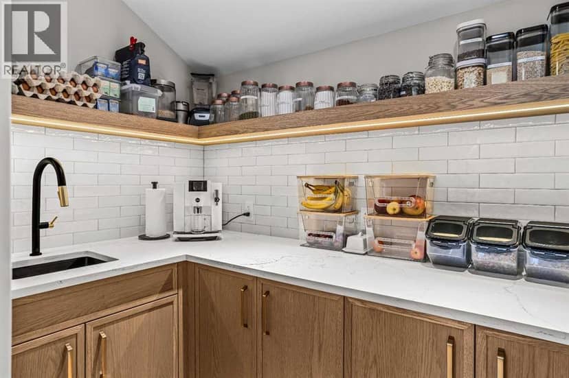 914 15th Street — photo 17 of 40