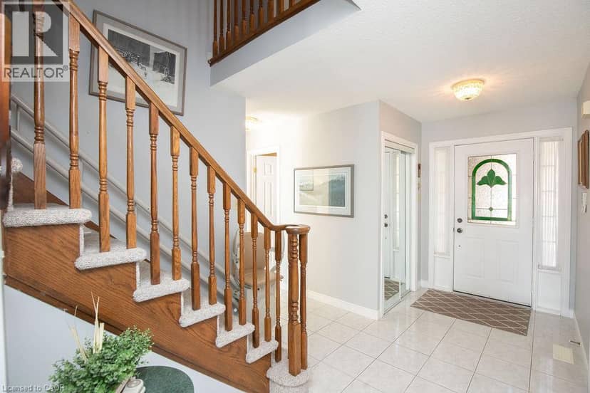 7 FALCONRIDGE Drive, Hamilton, photo 4