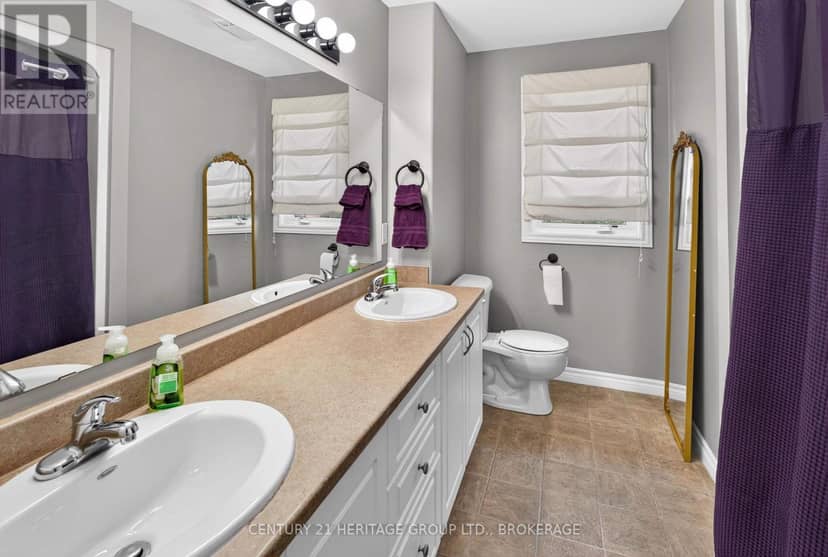 855 Lotus Avenue — photo 16 of 36