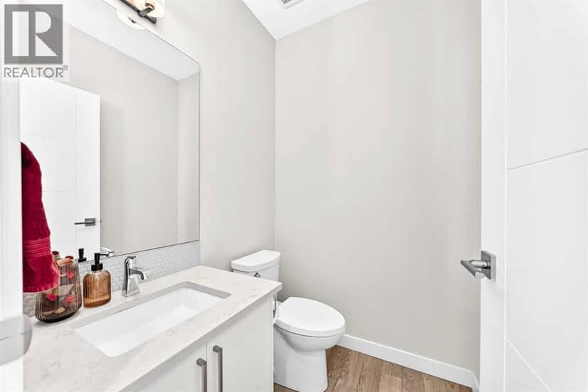 16 Lebel Crescent NW — photo 19 of 40