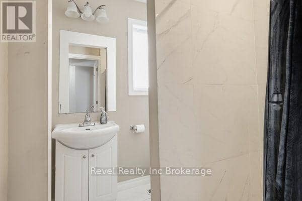 573 Sales Drive, Woodstock, photo 7
