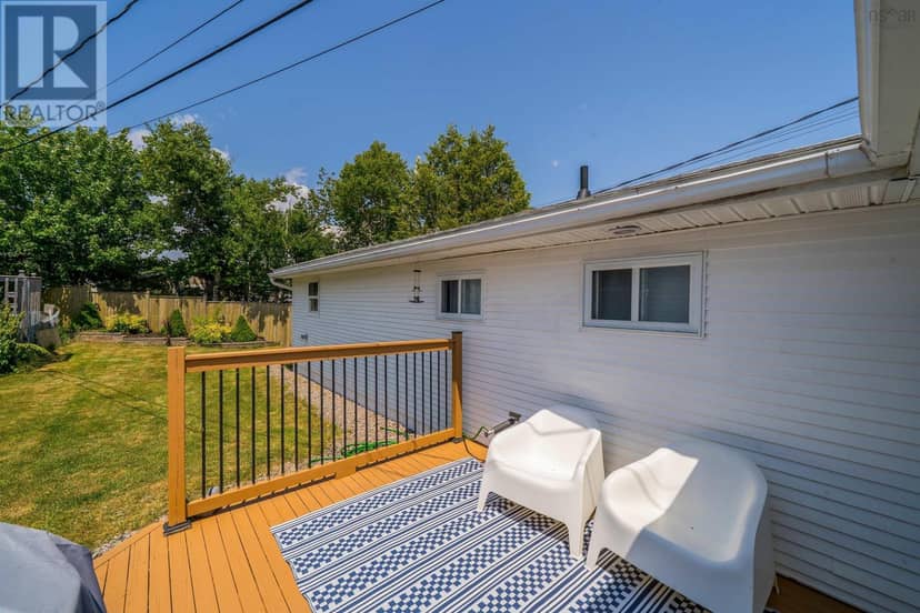 7 Hillside Drive — photo 16 of 40