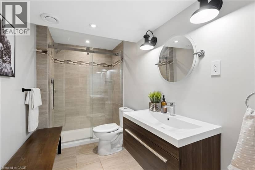 168 HAMPSON Crescent — photo 36 of 40