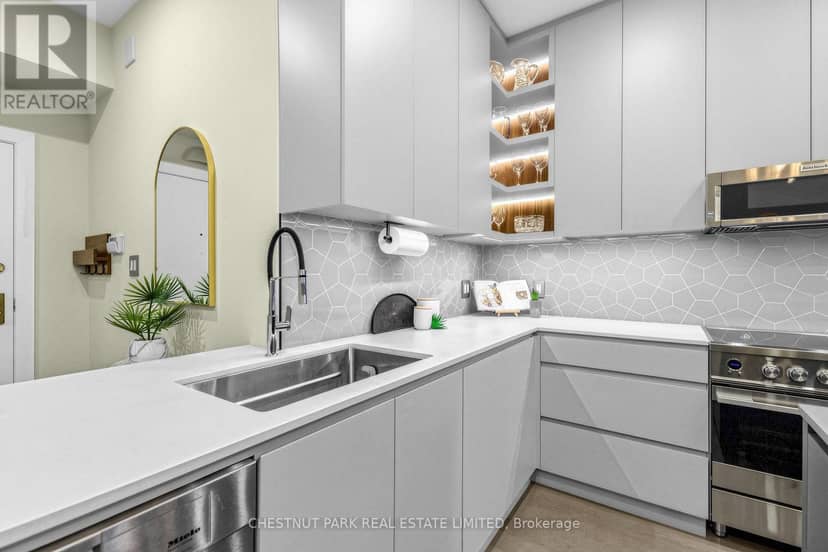 105 - 1177 Yonge Street — photo 11 of 21