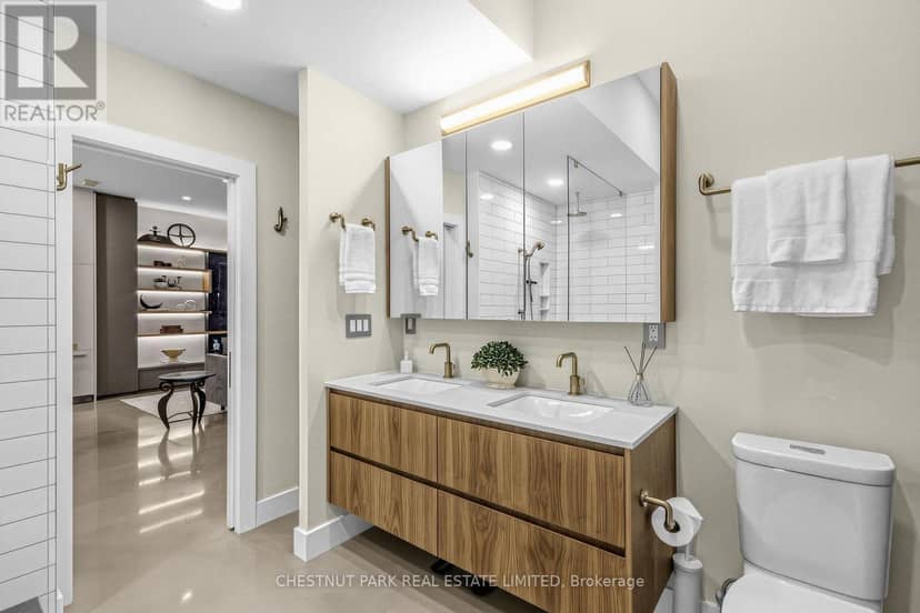 105 - 1177 Yonge Street — photo 18 of 21