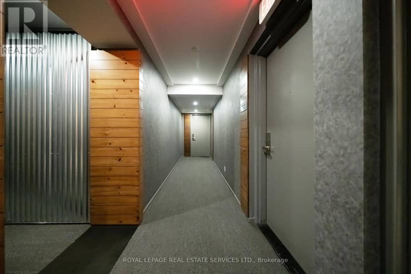 3704 - 5 St Joseph Street, Toronto, photo 4