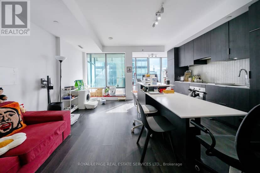 3704 - 5 St Joseph Street, Toronto, photo 5