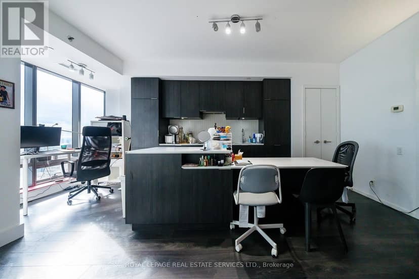 3704 - 5 St Joseph Street, Toronto, photo 6
