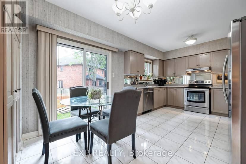 591 Plantation Gate, Newmarket, photo 8