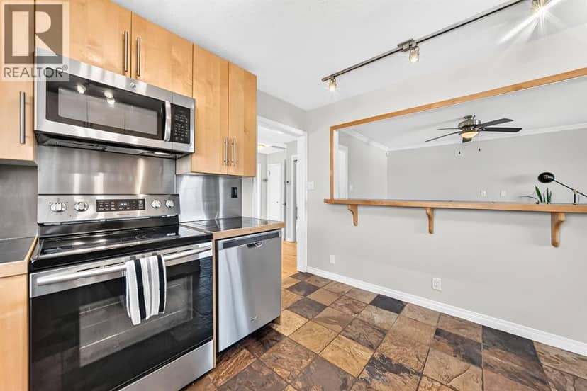 1005 Hunterhaven Road NW — photo 10 of 40