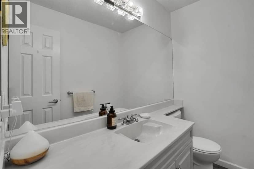 331 Wood Valley Bay SW, Calgary, photo 6