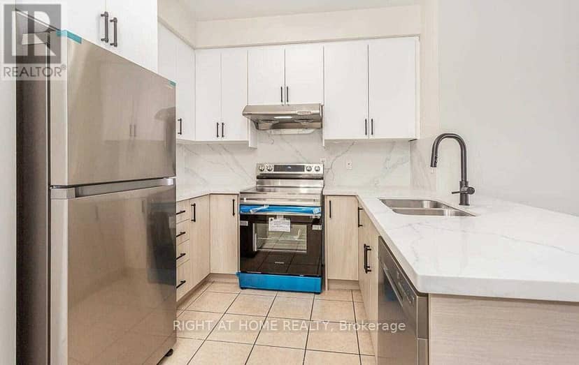 235 - 3888 Duke Of York Boulevard — photo 15 of 32