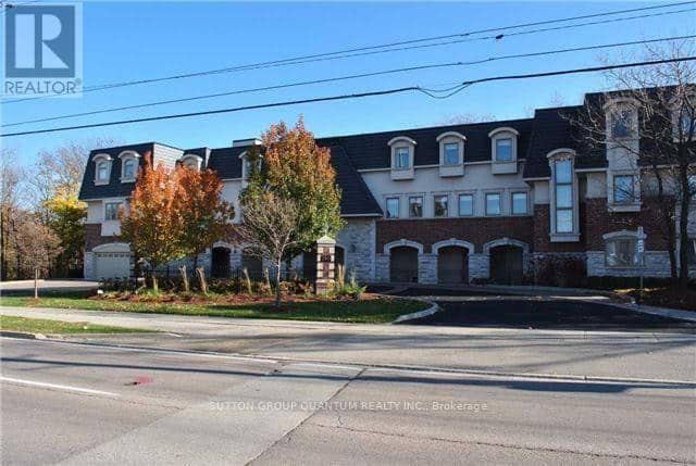 305 - 390 Upper Middle Road E, Oakville, photo 2