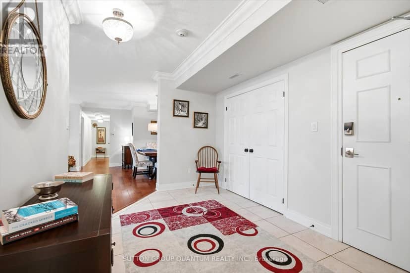 305 - 390 Upper Middle Road E, Oakville, photo 3