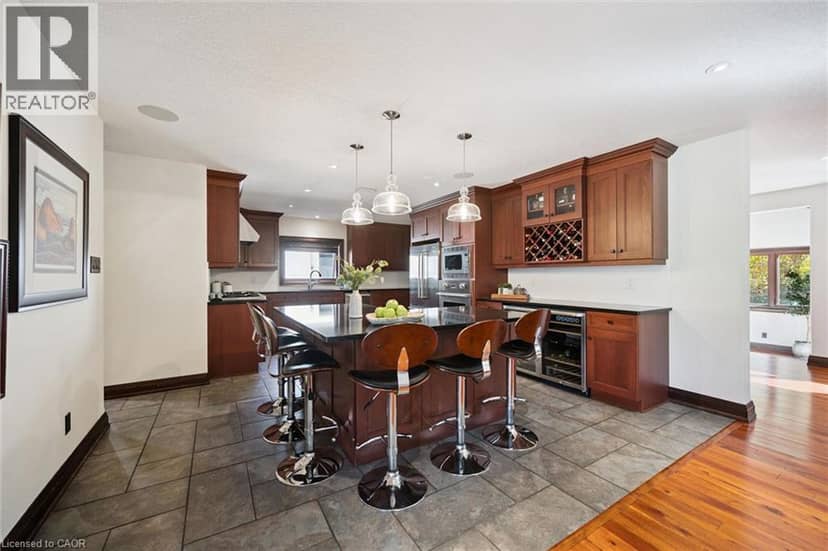 11 MAPLE HILL Drive, Kitchener, photo 5