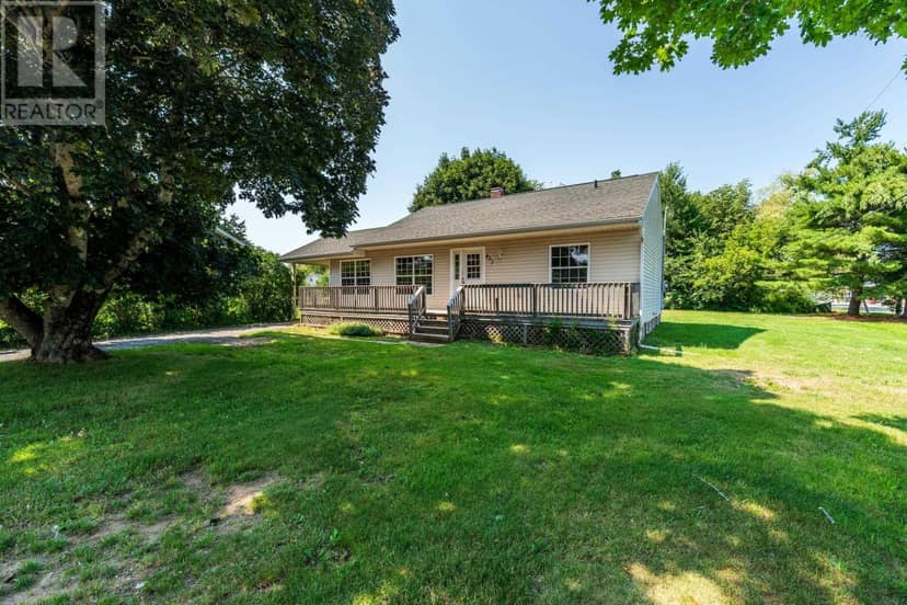 437 Main Street, Middleton, photo 2