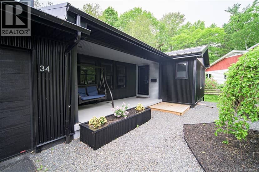 34 Simcoe Court — photo 1 of 40