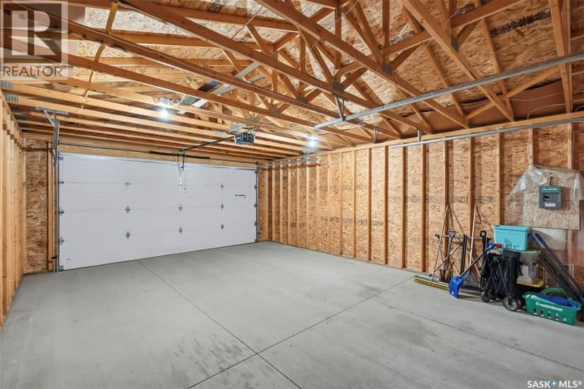 1402 Wiggins AVENUE S — photo 28 of 36