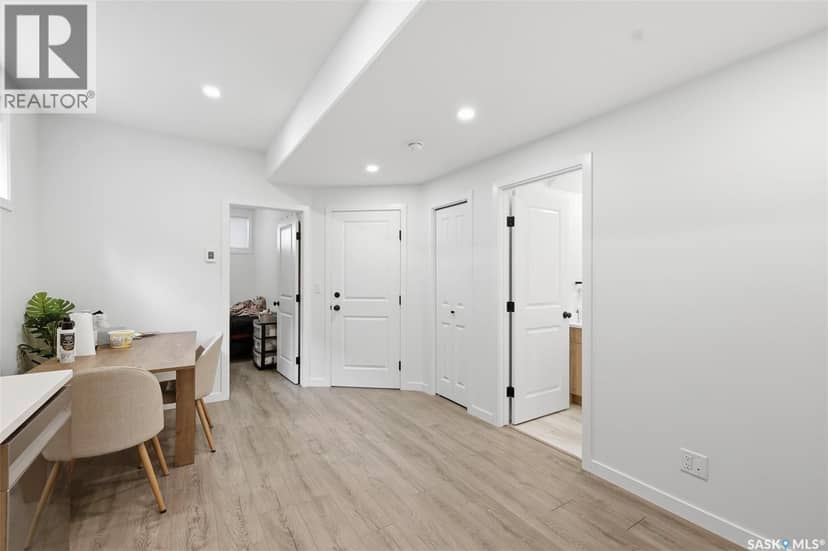 1402 Wiggins AVENUE S — photo 20 of 36