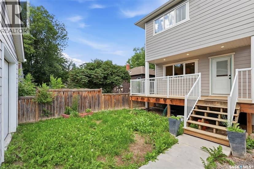 1402 Wiggins AVENUE S — photo 32 of 36
