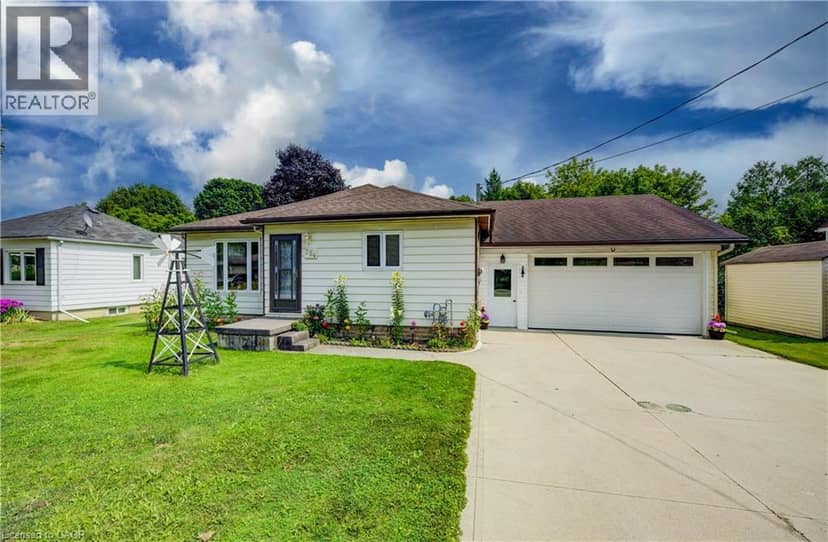 254 WELLINGTON Street W, Mount Forest, photo 2