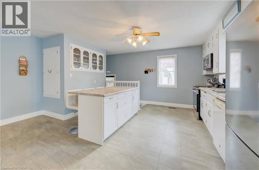 254 WELLINGTON Street W, Mount Forest, photo 8