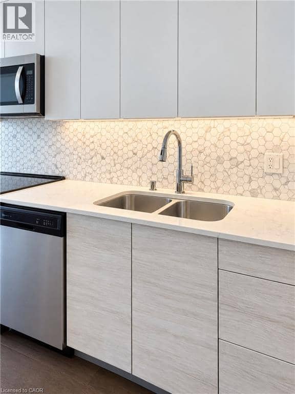 60 FREDERICK Street Unit# 704 — photo 12 of 29