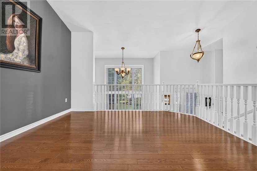 10 GREENWICH Court — photo 27 of 40