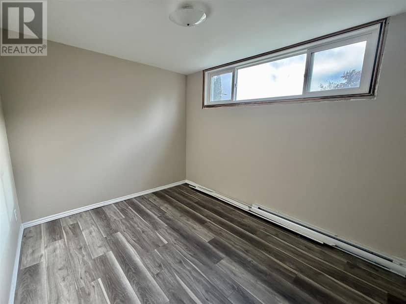 23 Mississauga AVE # 6 — photo 16 of 17