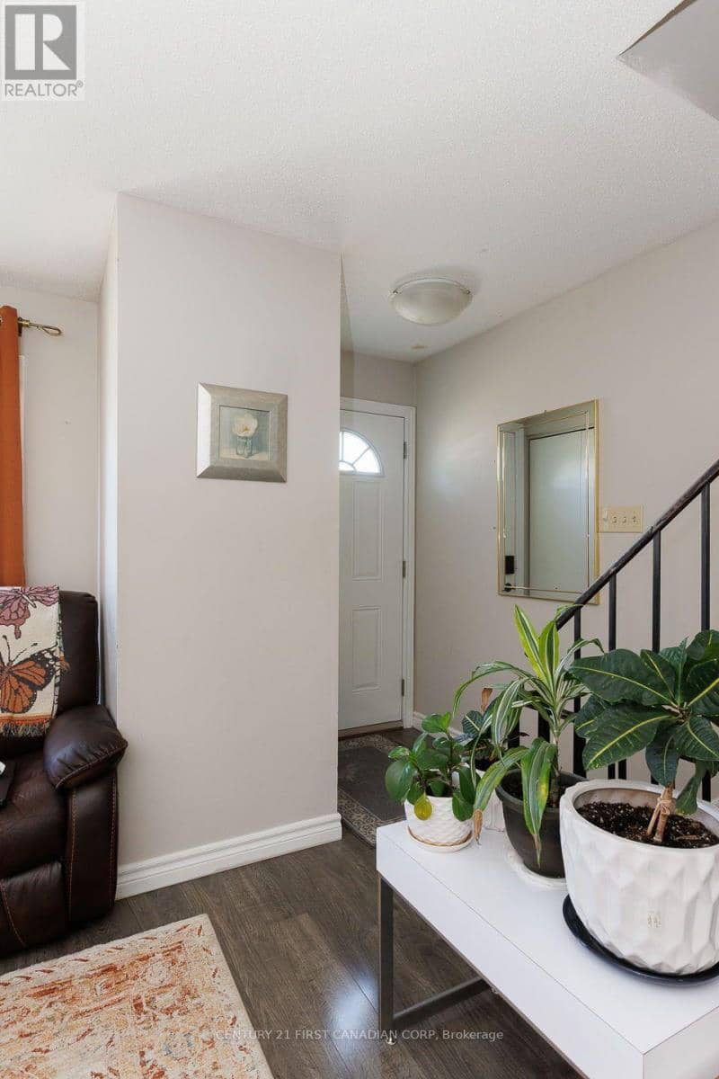 122 - 70 Fiddlers Green Road, London North, photo 8