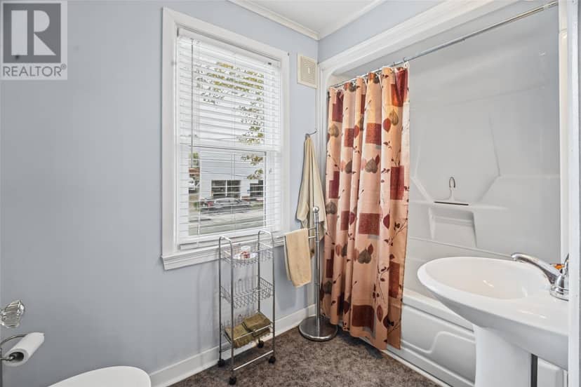 106 Empire Avenue — photo 19 of 30