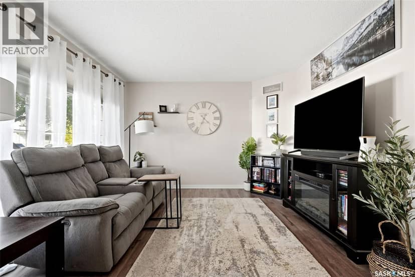 5188 Donnelly CRESCENT — photo 5 of 33